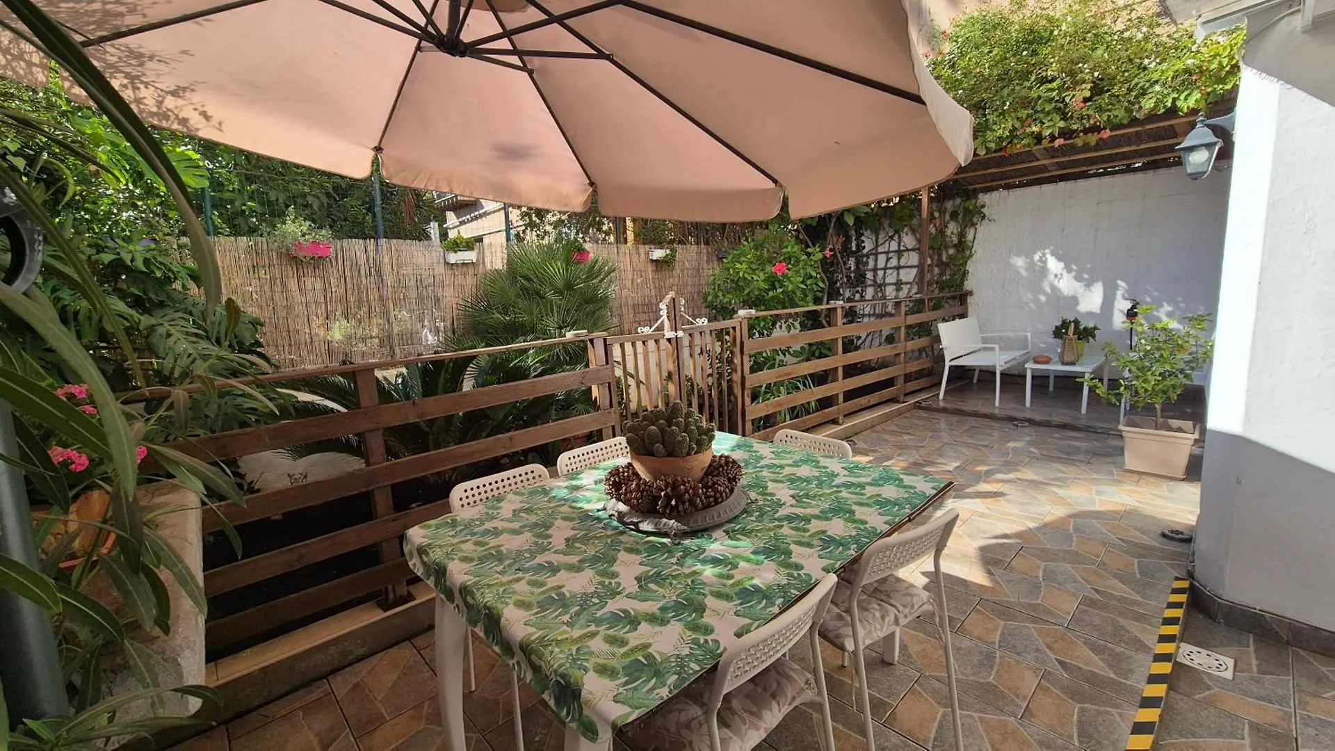 Apartament Leoni63 Palermo 0*,  Włochy